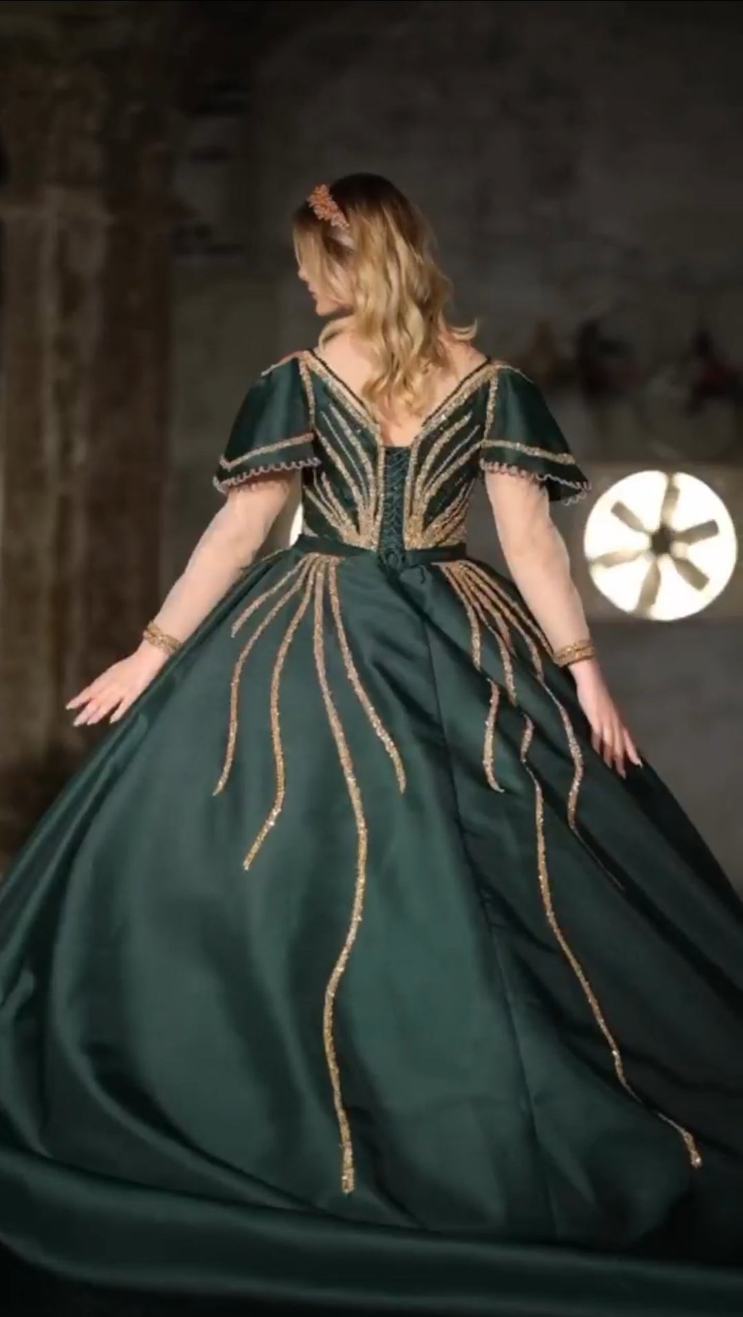 Robe de Mariée Princesse Luxury Vert et Doré en Satin