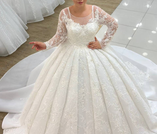 Robe de Mariée Princesse Luxury, Dentelle, Manches Longues, Col Cœur