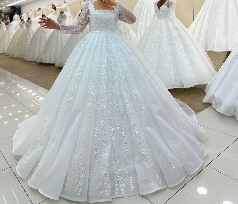Robe de Mariée Princesse Luxury, Dentelle, Manches Longues, Col Carré