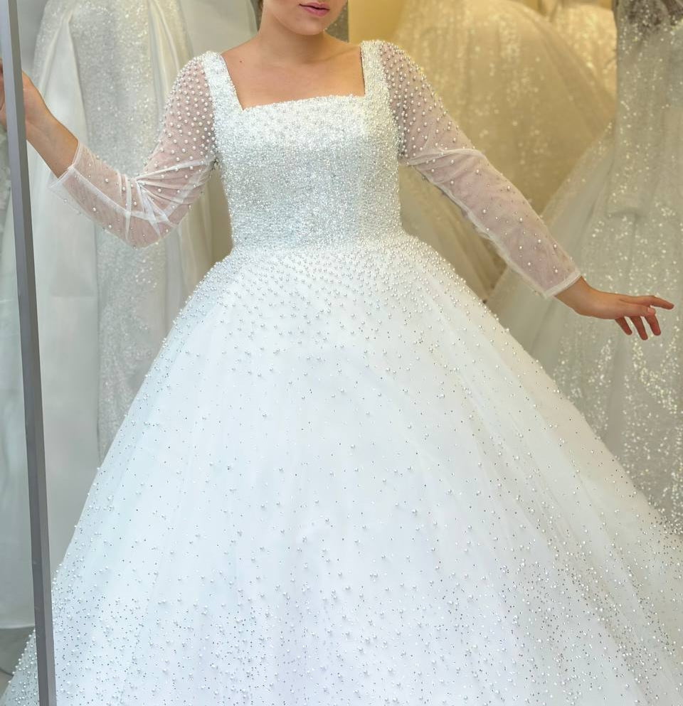 Robe de Mariée Princesse Luxury Dentelle, Manches Longues, Col Carré