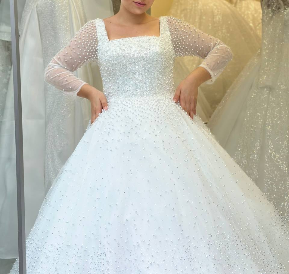 Robe de Mariée Princesse Luxury Dentelle, Manches Longues, Col Carré